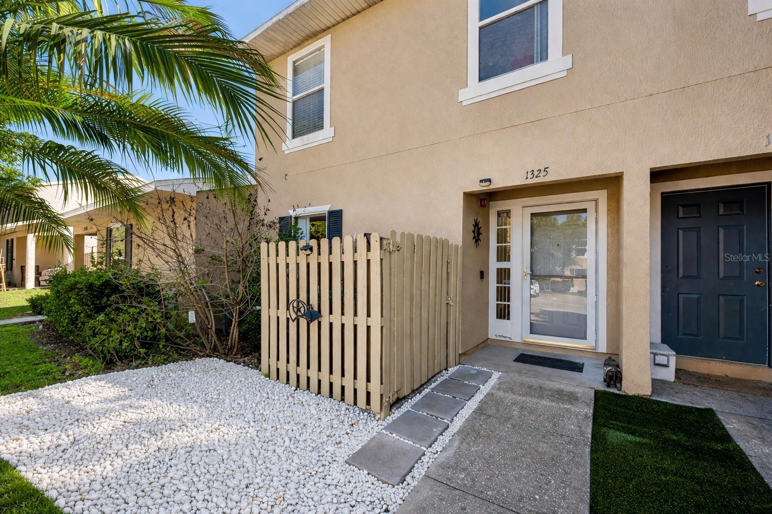 1325 Fettler Way, FL