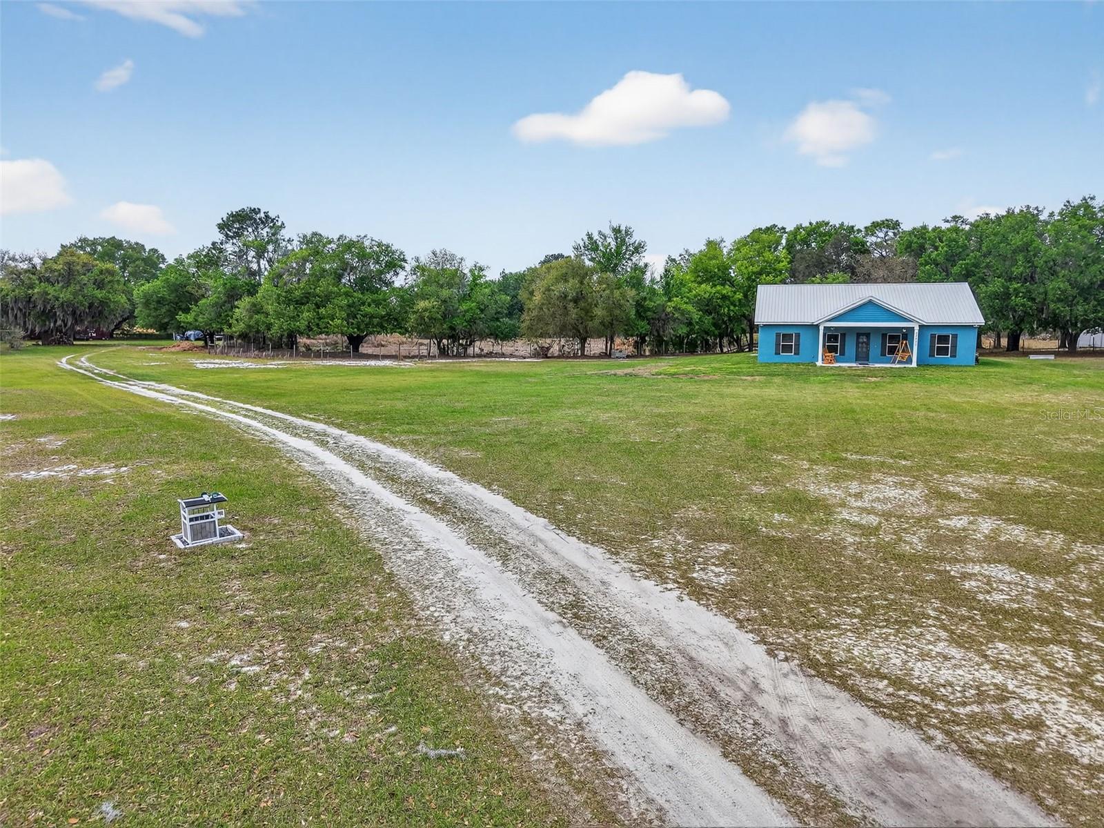 22431 Loop Road, FL