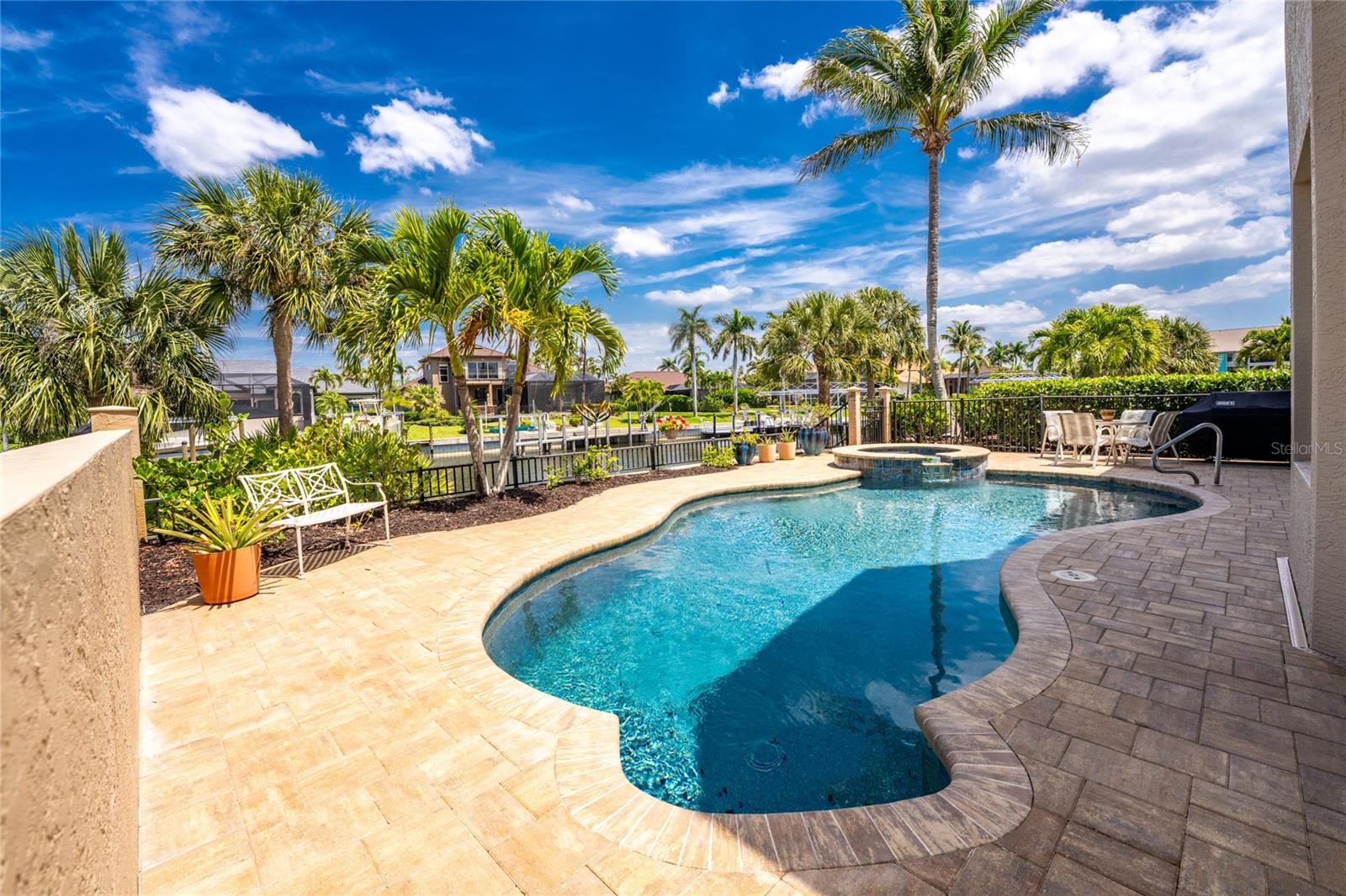 3337 Sunset Key Circle, FL