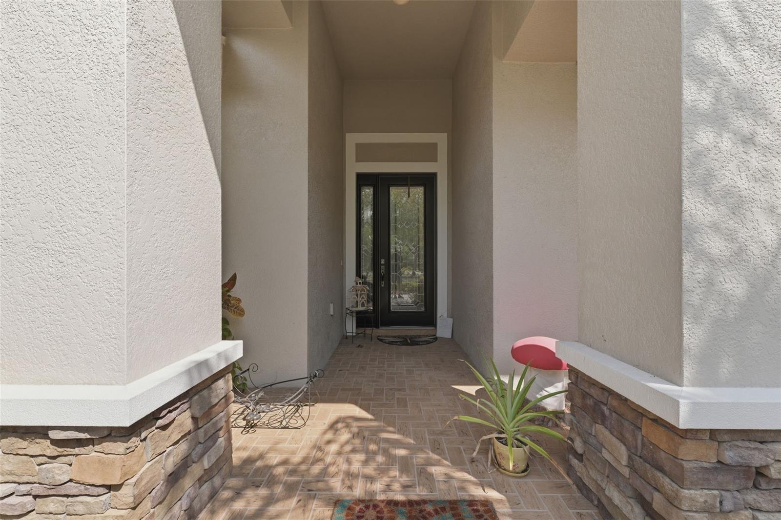 2732 Devonoak Boulevard, FL