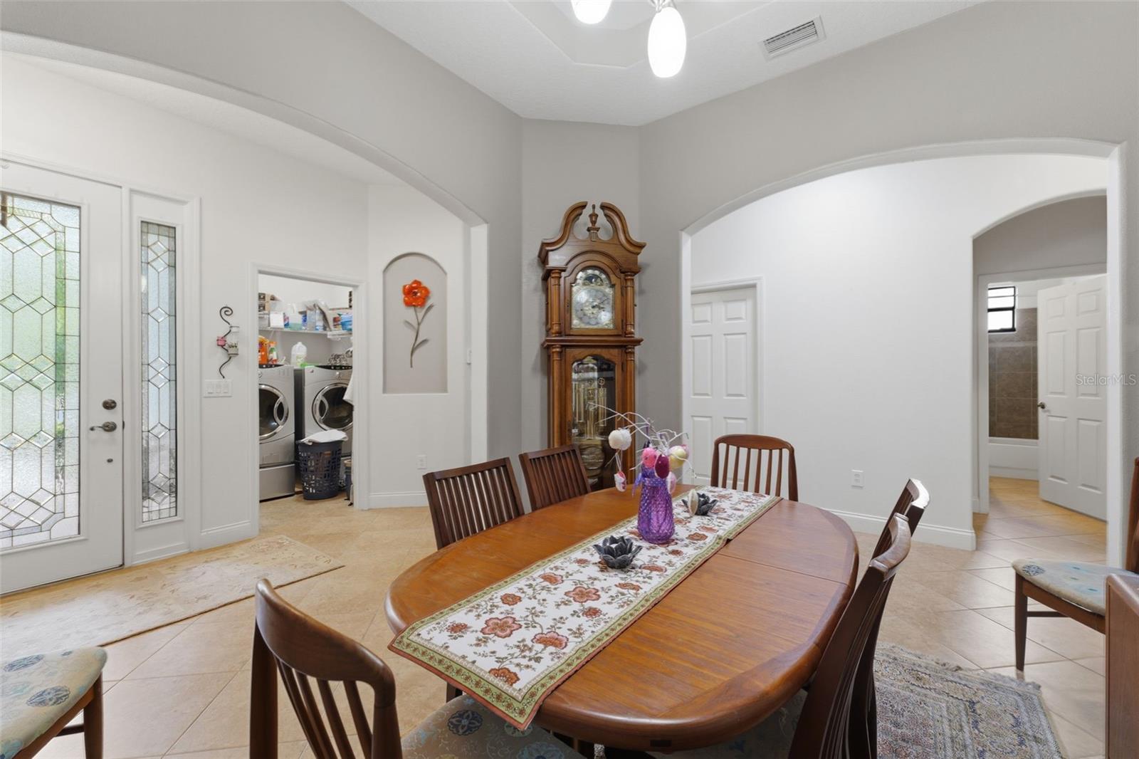 2732 Devonoak Boulevard, FL