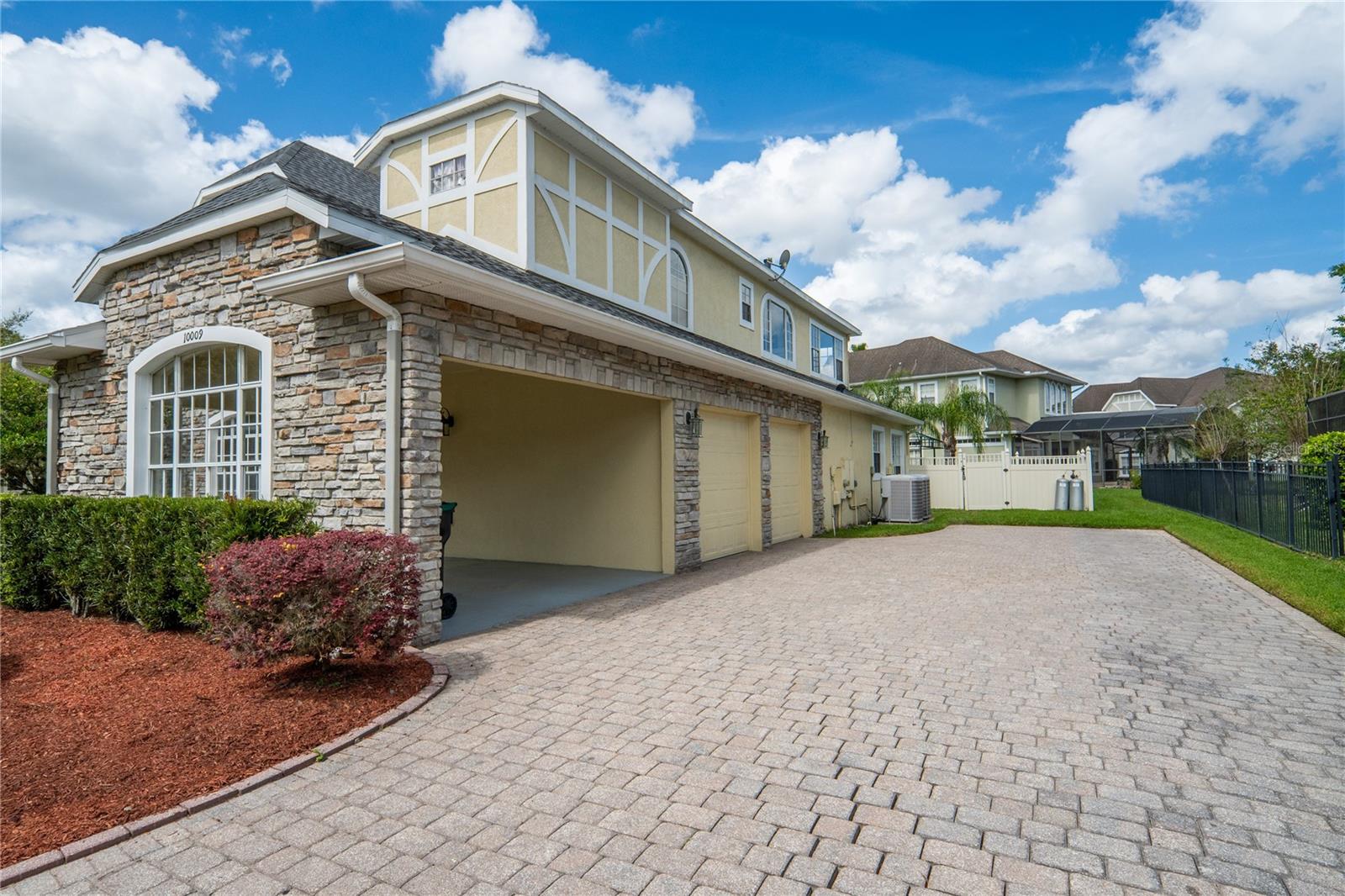 10009 Valley Rose Court, FL