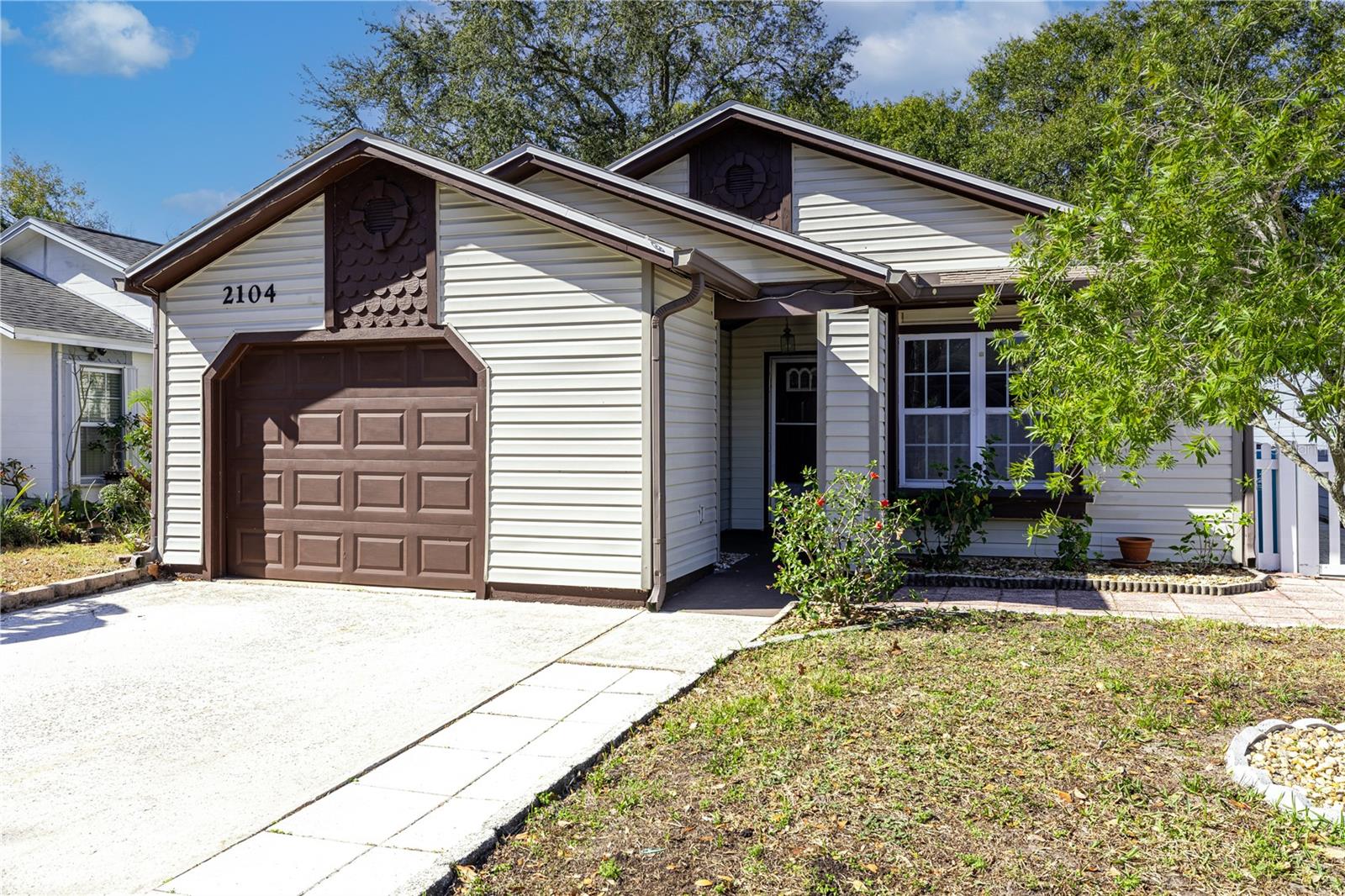 2104 Winslow Drive, FL