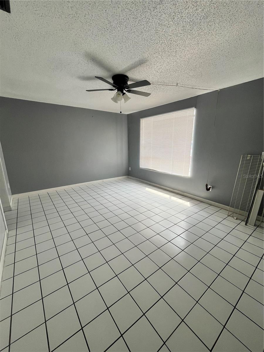 4918 Silver Oaks Village, FL