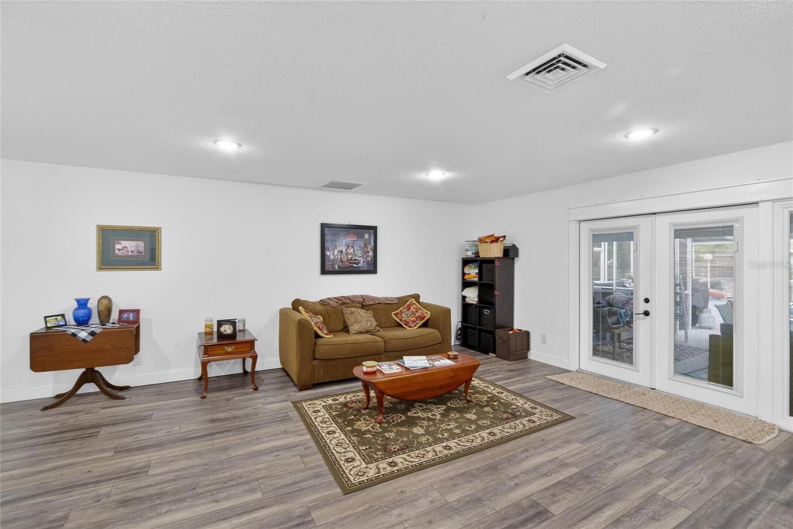 723 Pinedale Drive, FL