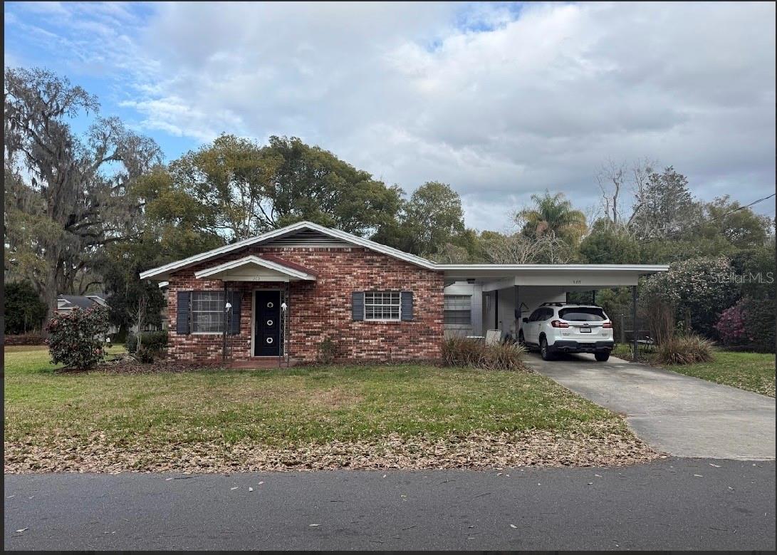 305 10th Avenue, FL