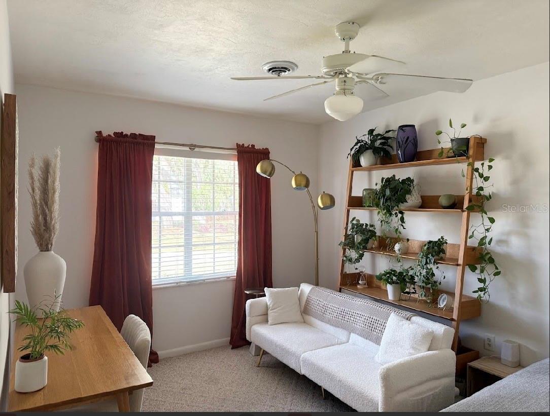 305 10th Avenue, FL