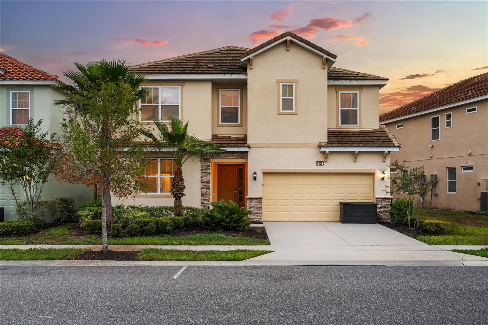 8009 Oak Shadow Court, FL