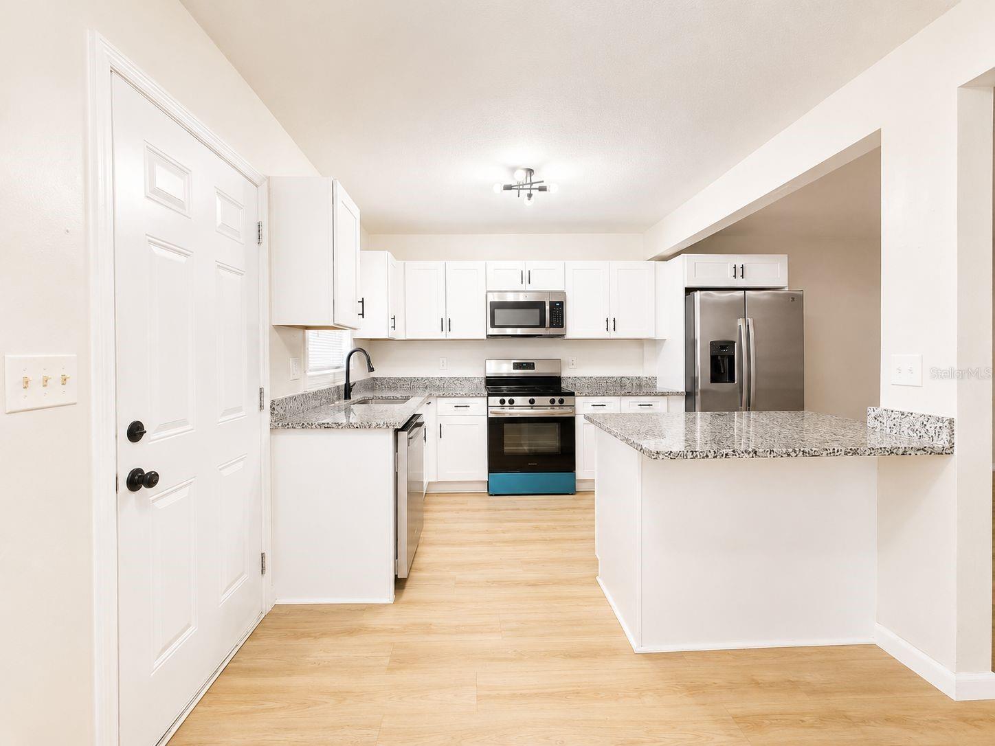 1353 Lakeview Road, FL