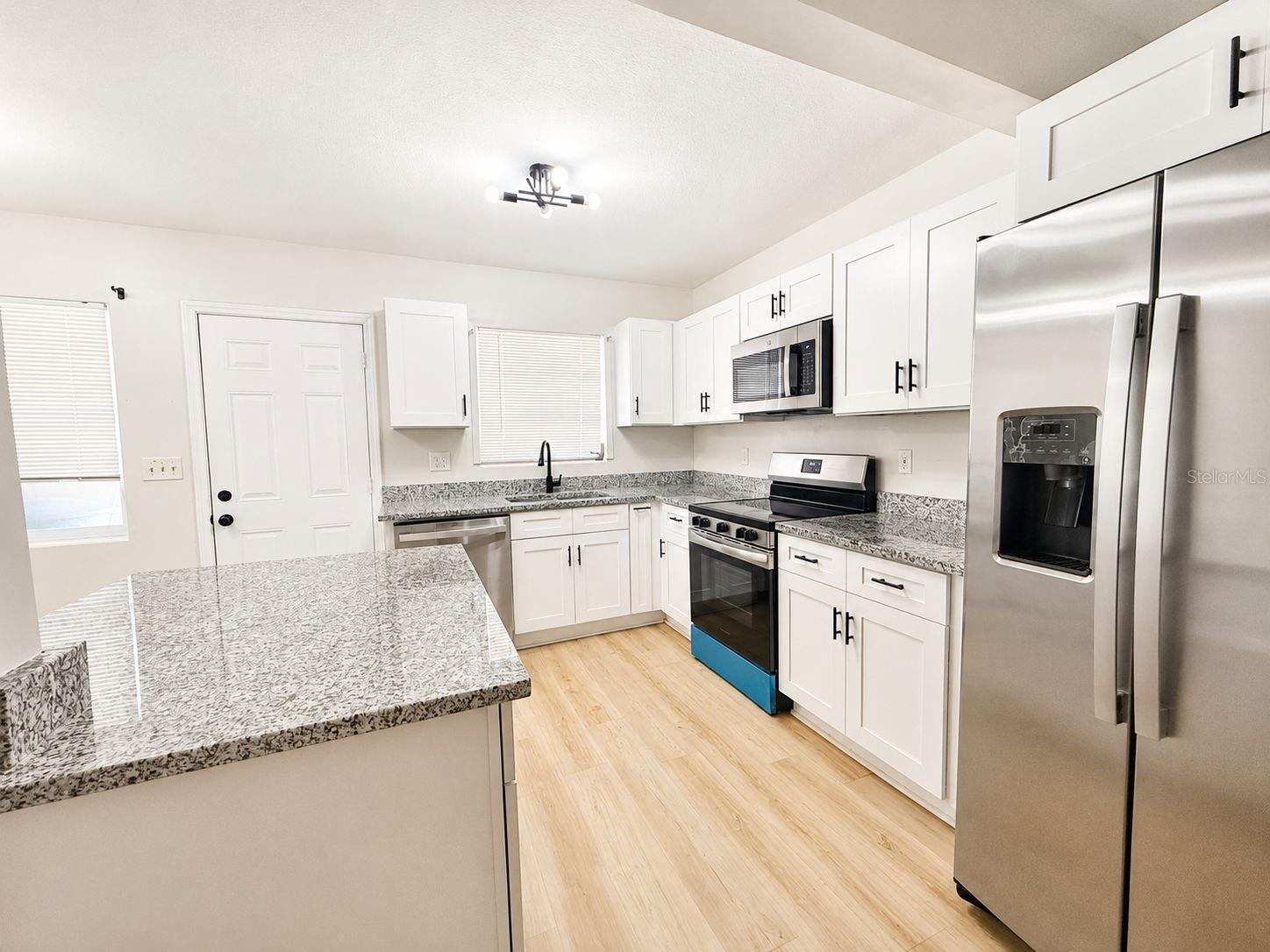 1353 Lakeview Road, FL