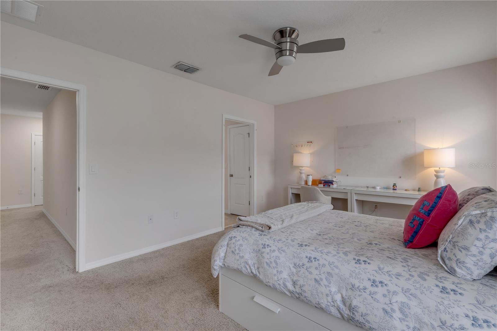 60 Bella Oaks Drive, FL