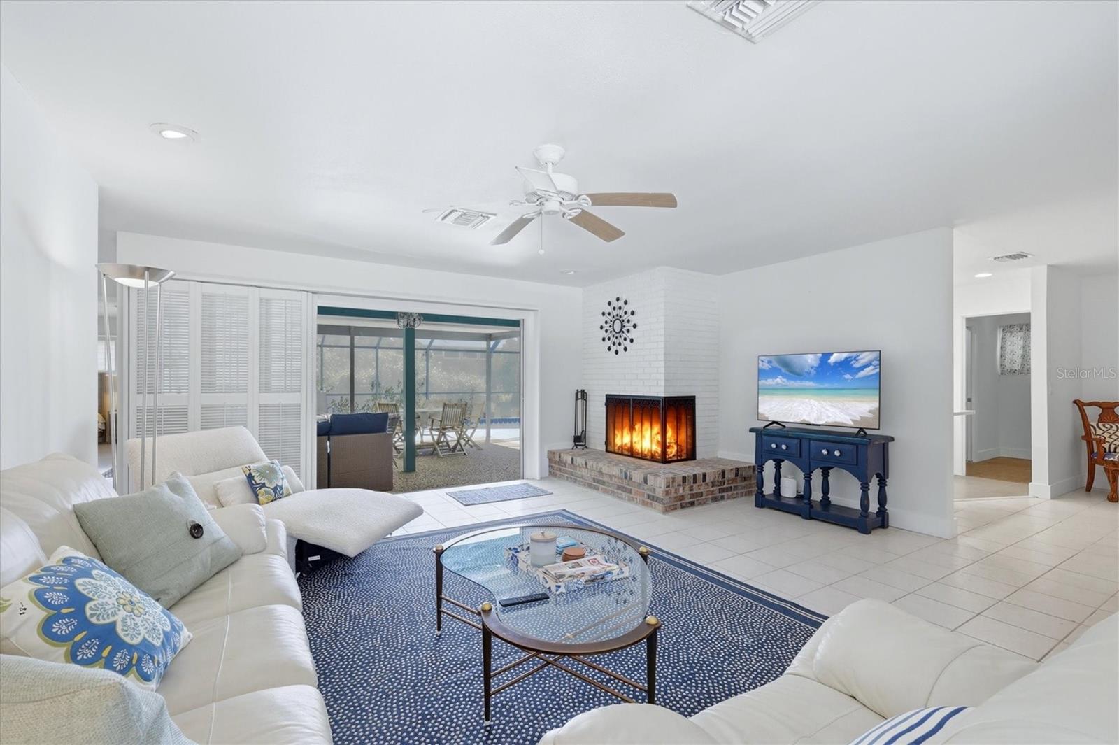 616 Lyons Lane, FL