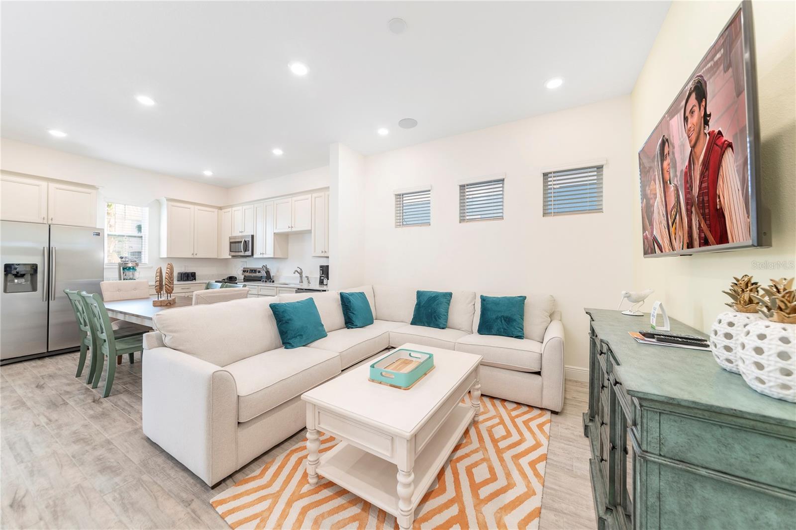 8041 Lost Shaker Lane, FL