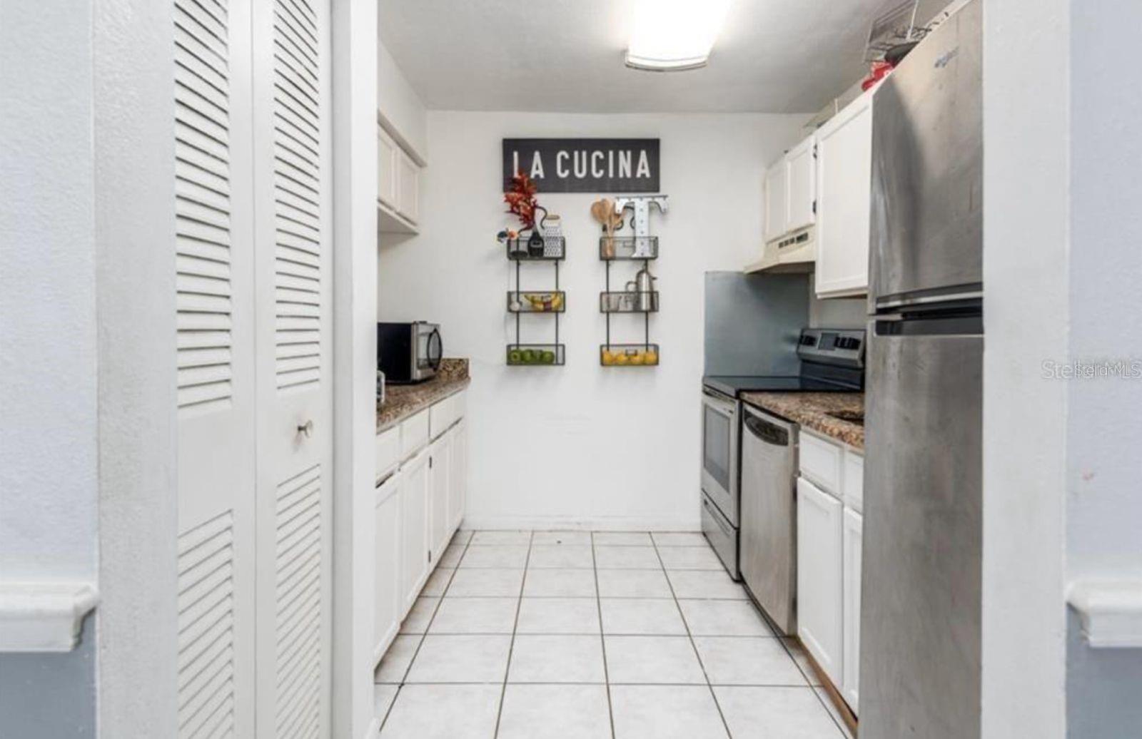 2342 Huntington Green Court, FL