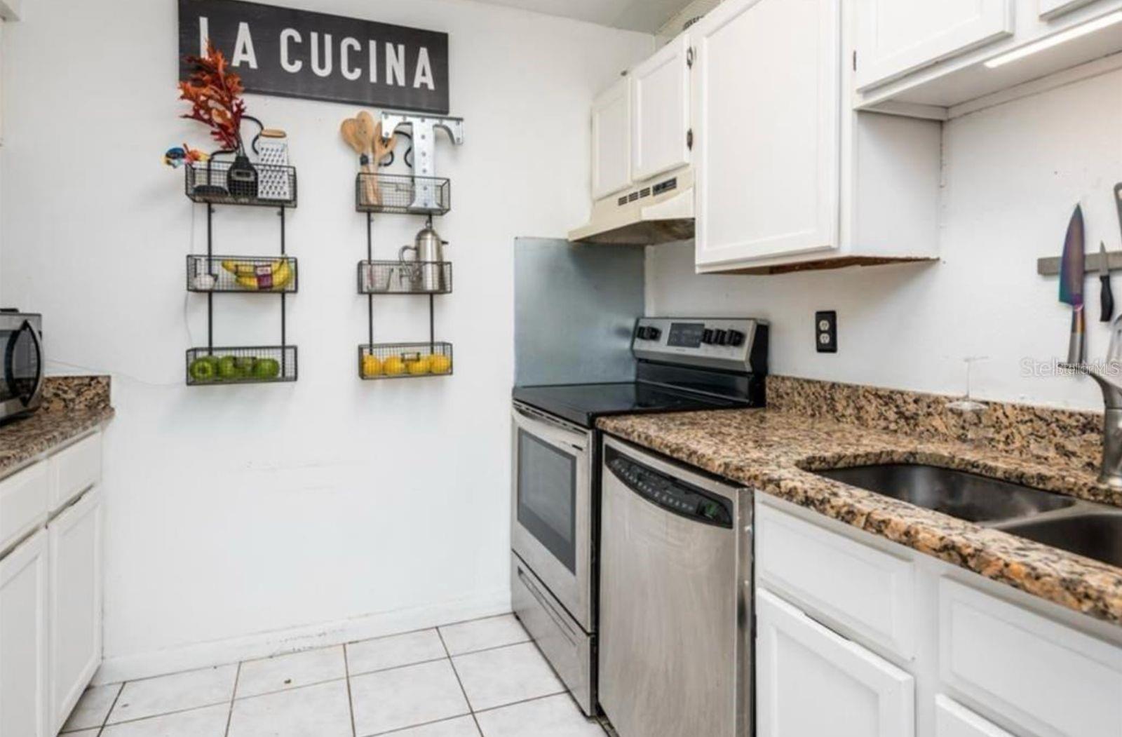2342 Huntington Green Court, FL