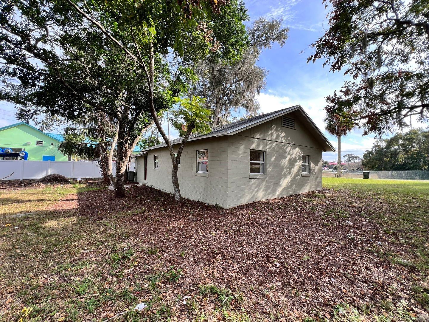 107 Oakland Drive, FL