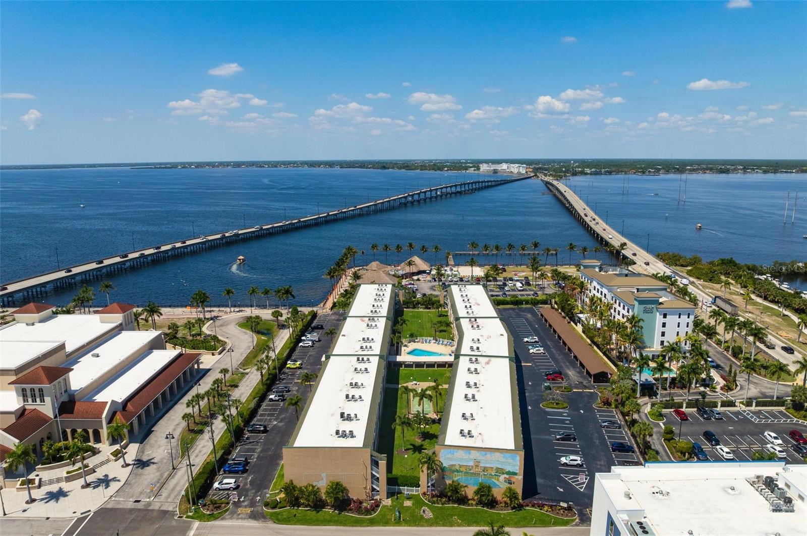 150 Harborside Avenue, FL