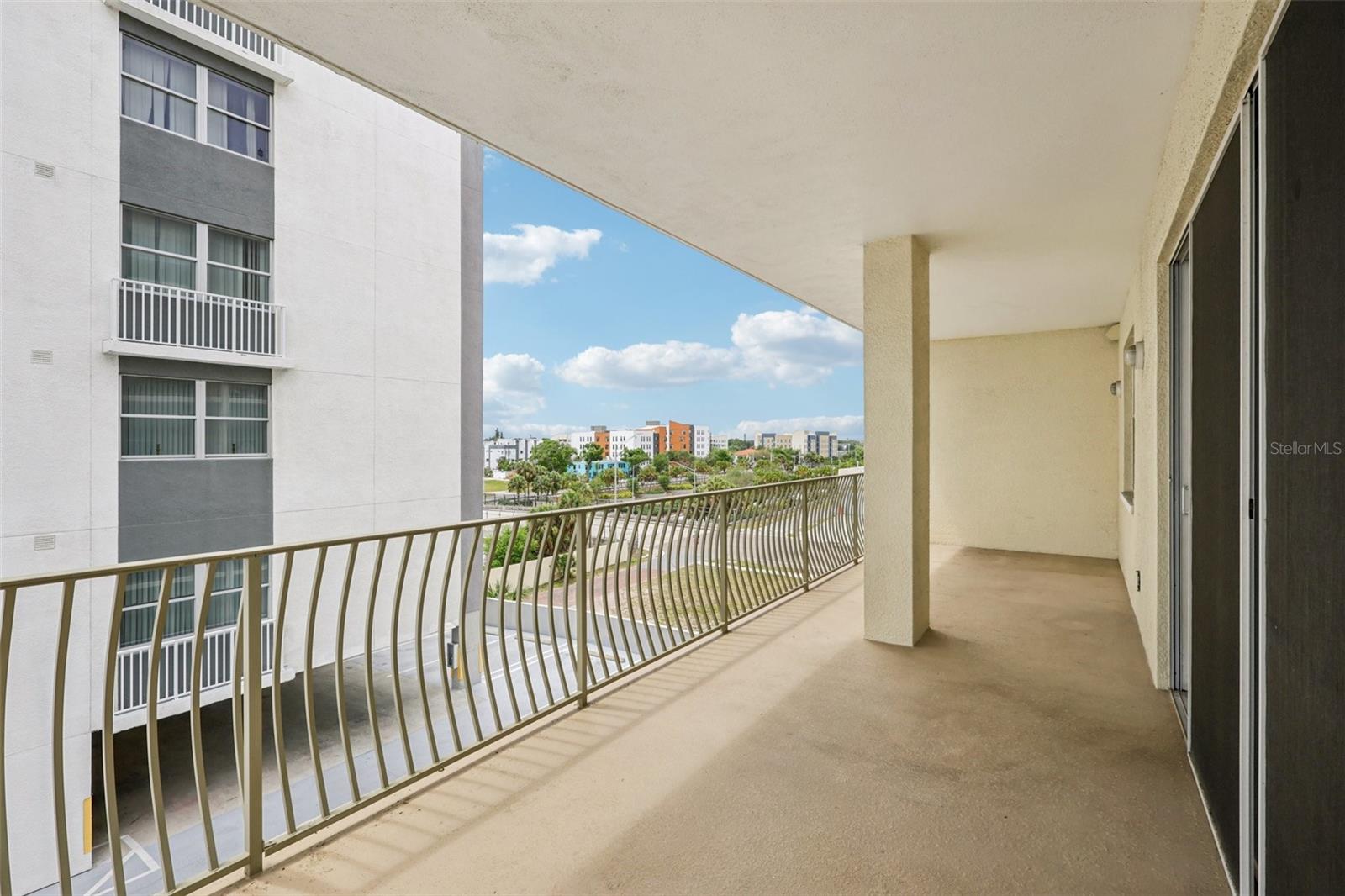 750 4th Avenue, FL