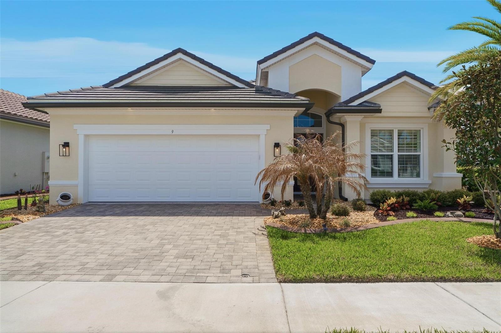 9 Del Palma Drive, FL