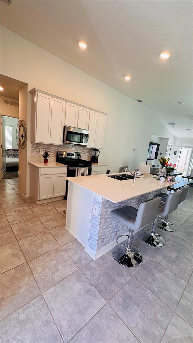 4260 Pebbles Throw Drive, FL