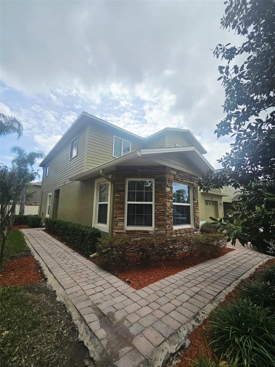 2305 Chatham Place Drive, FL