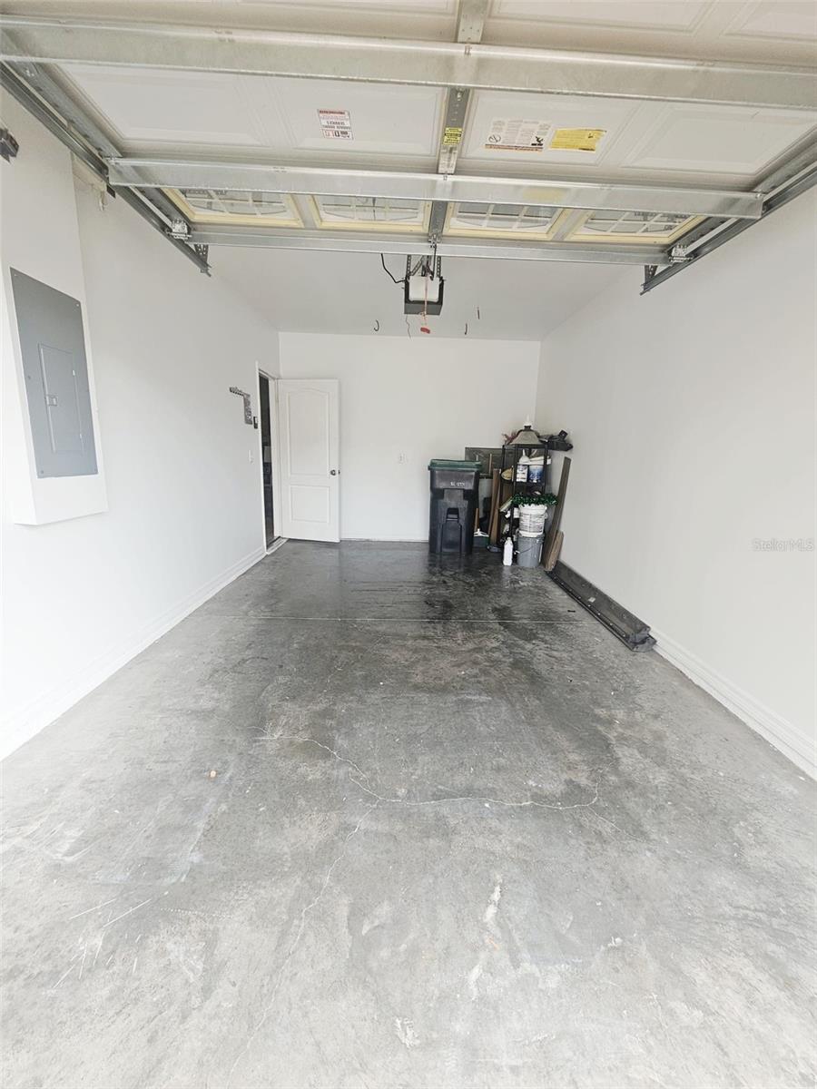2305 Chatham Place Drive, FL