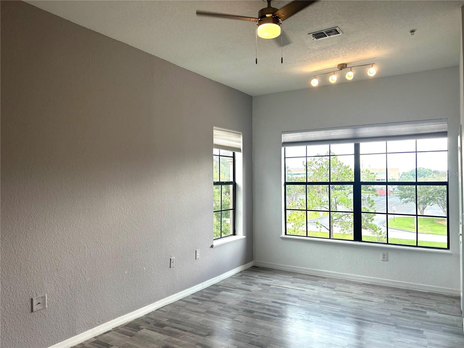 6137 Metrowest Boulevard, FL