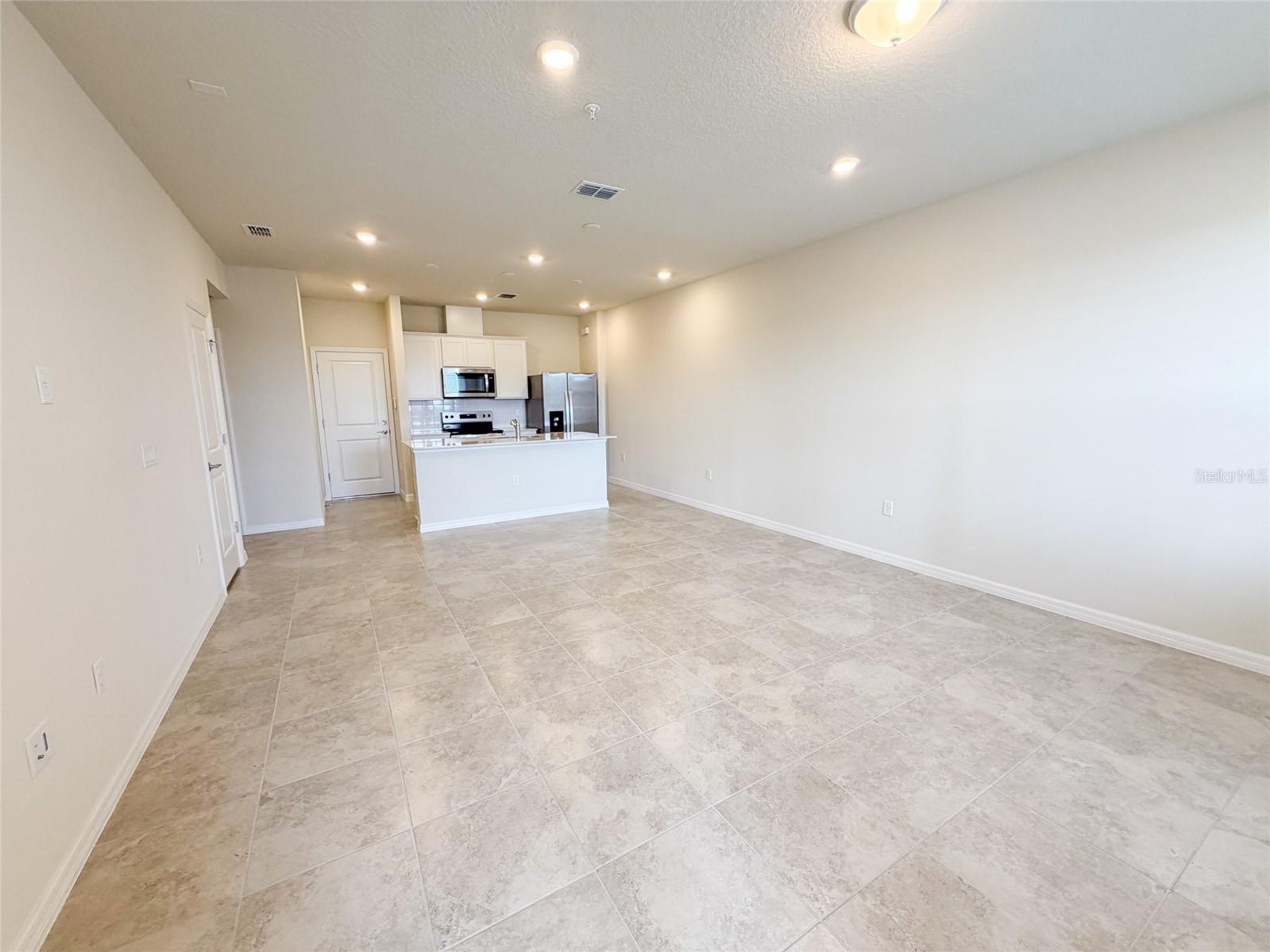 10537 Glowing Beacon Street, FL