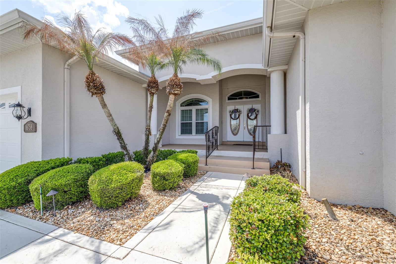 6758 Huntington Hills Boulevard, FL