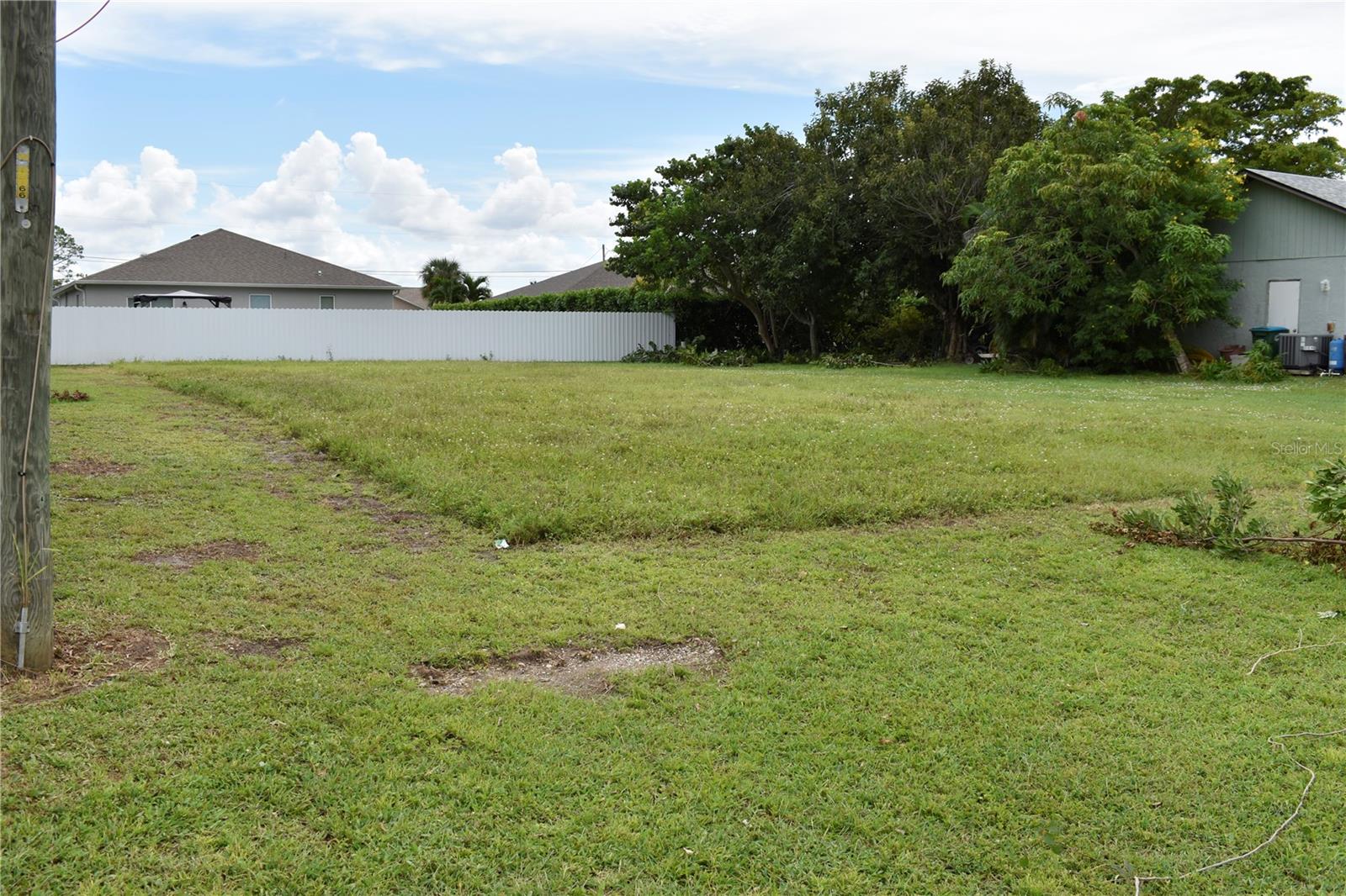 805 6th Court, FL