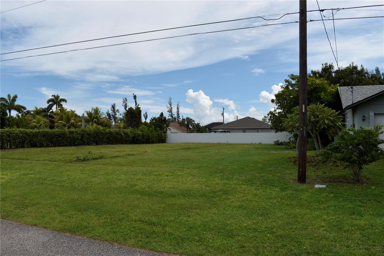 805 6th Court, FL