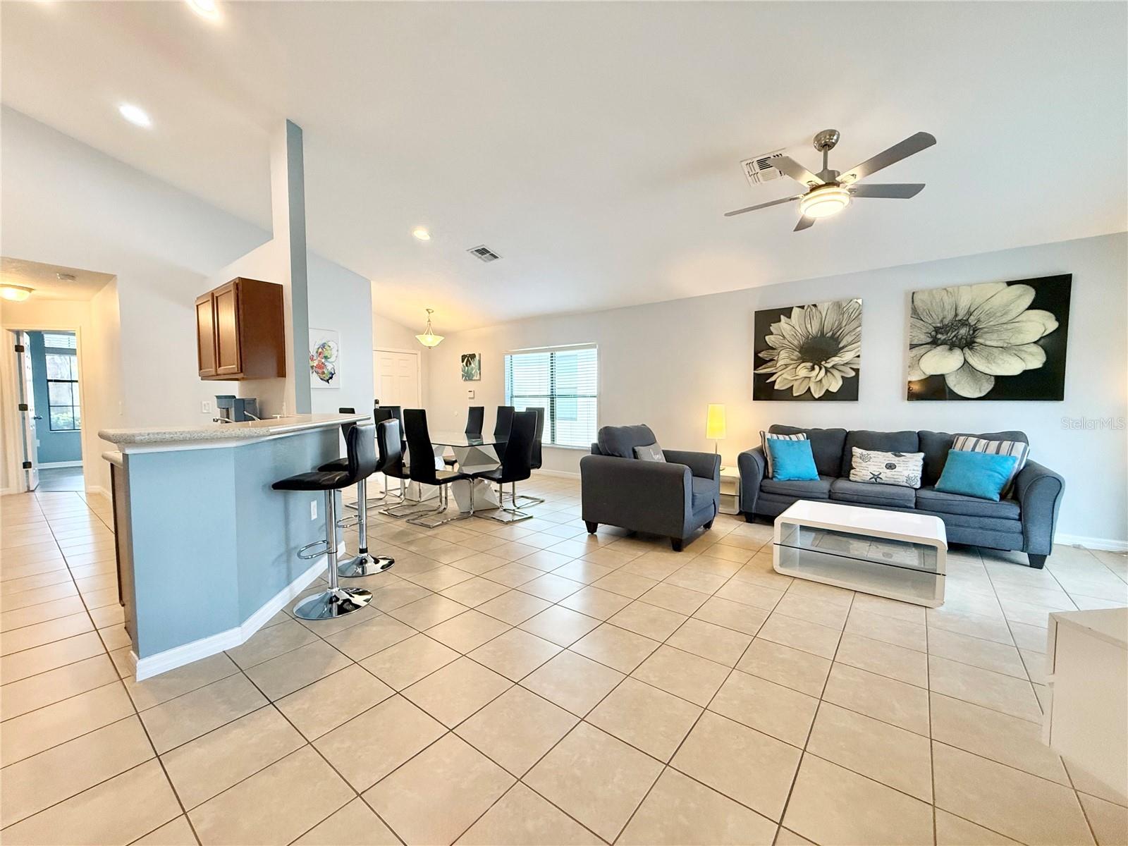 2136 Victoria Drive, FL