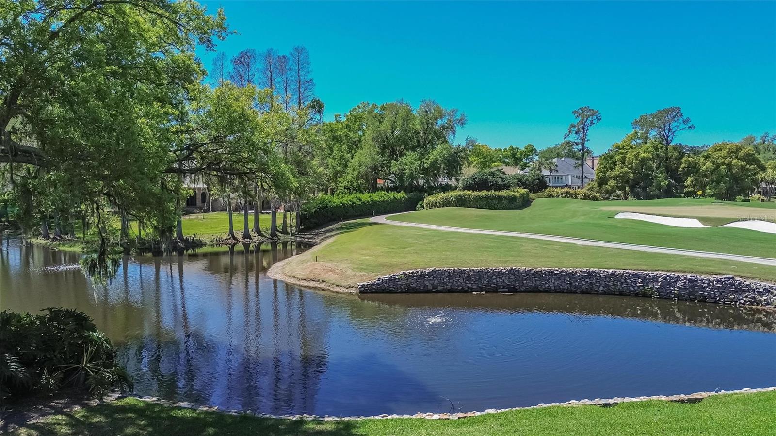 1043 Guisando De Avila, FL