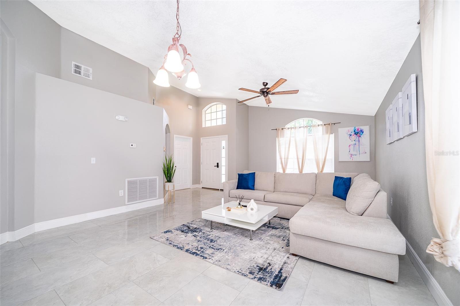 207 Langham Drive, FL