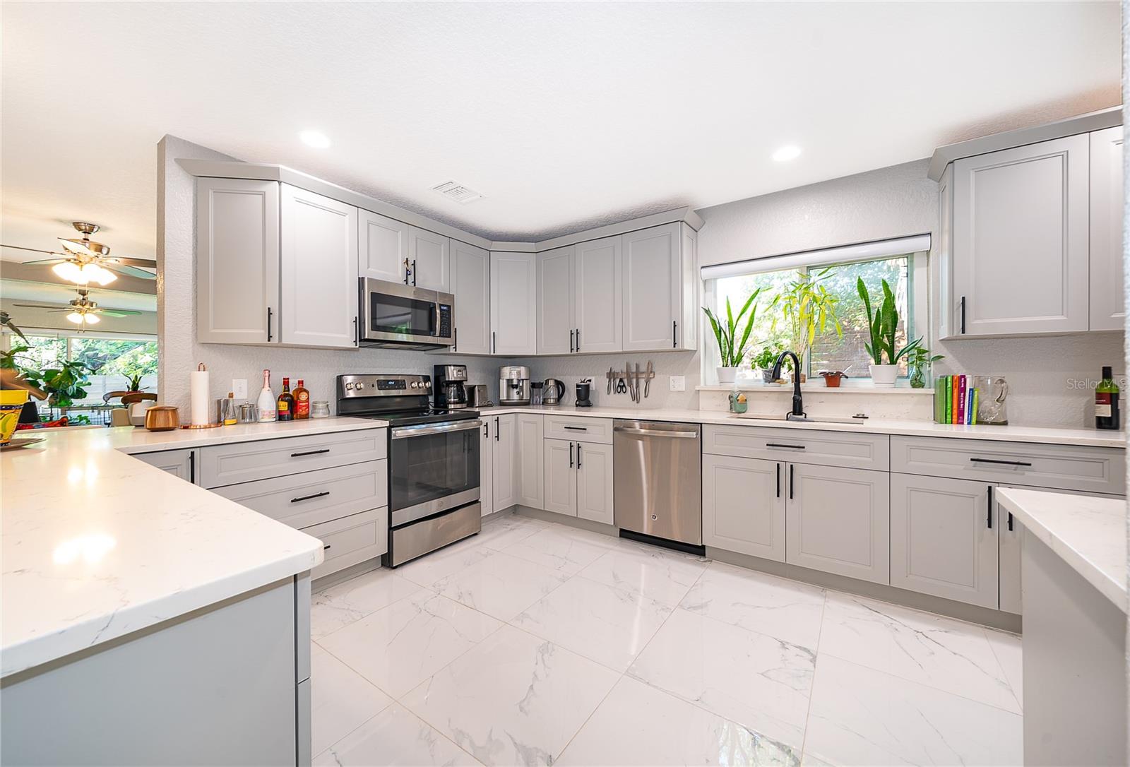 502 Oak Lane, FL