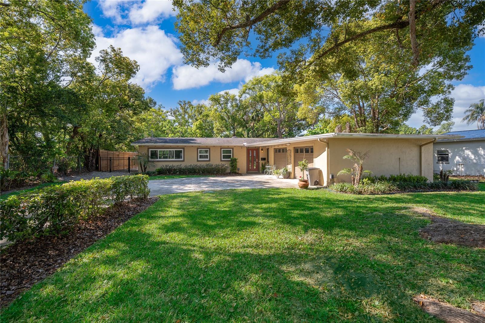 502 Oak Lane, FL