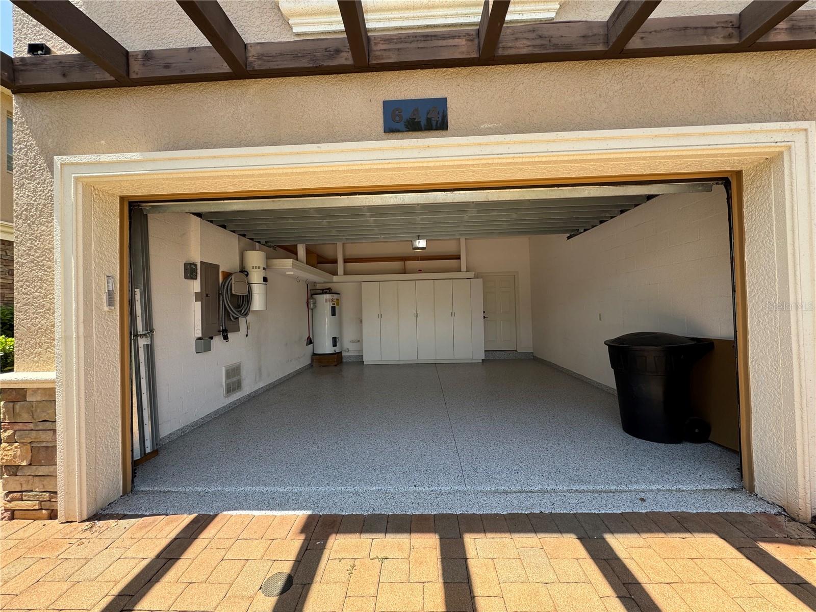 644 Saxony Boulevard, FL