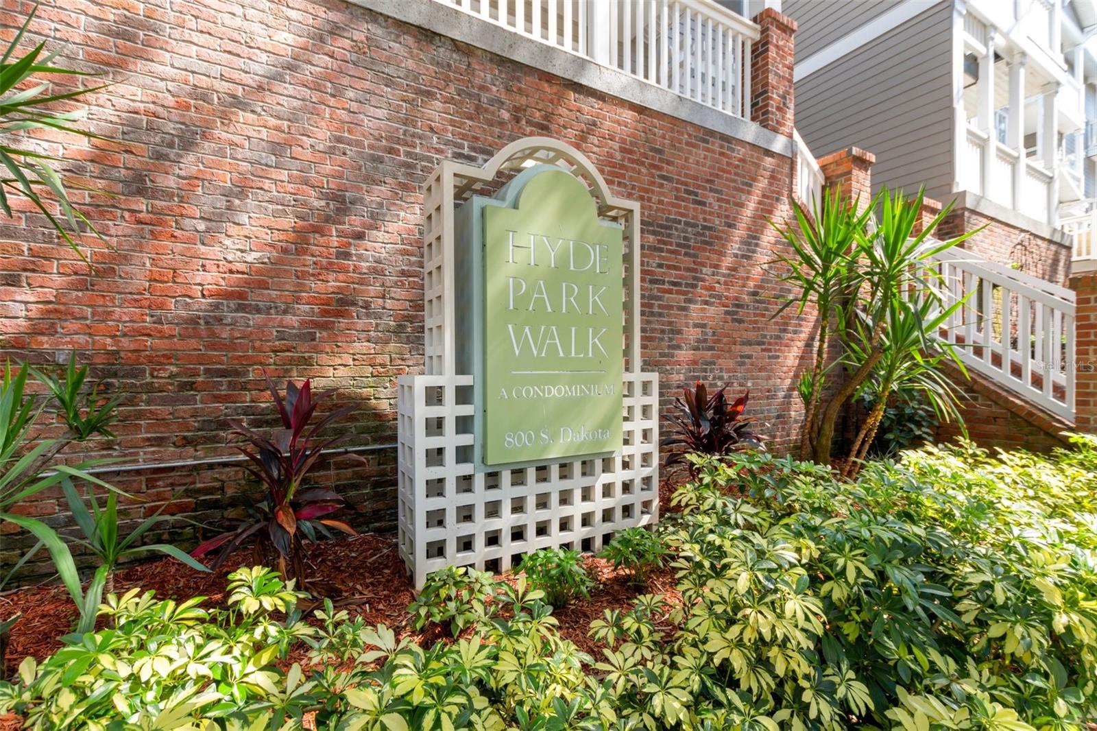 800 Dakota Avenue, FL