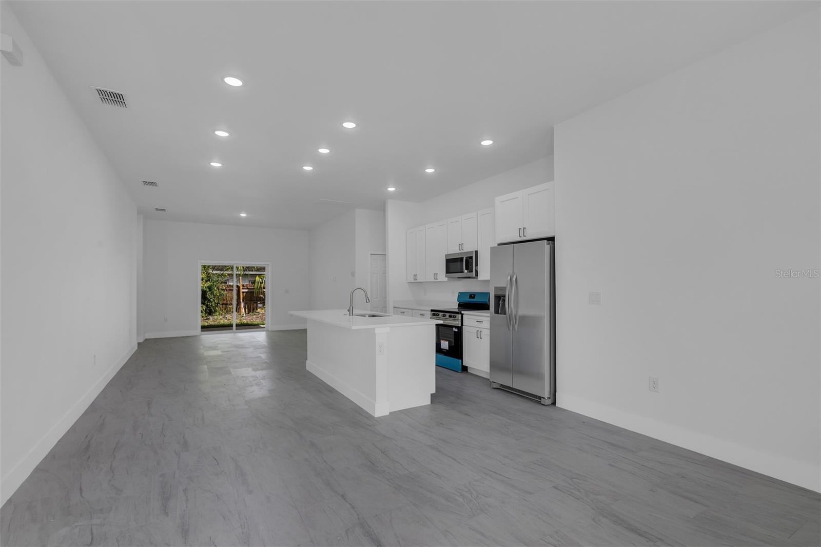 1221 5th Street, FL