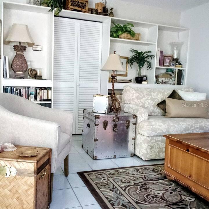 722 Blvd Of The Presidents, FL