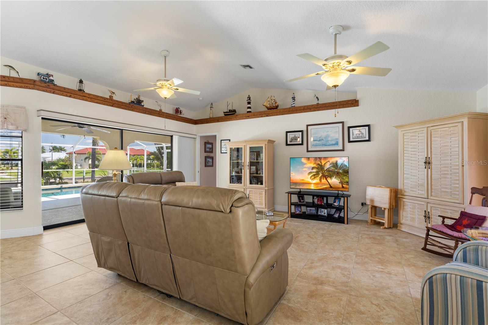 1374 Willet Court, FL