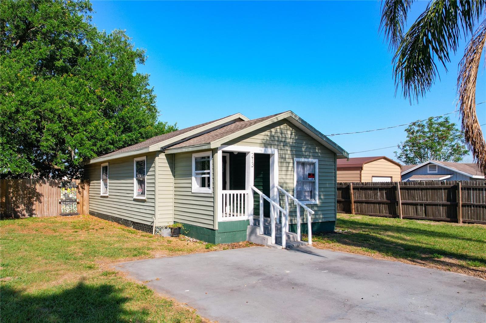 213 Cleveland Avenue, FL