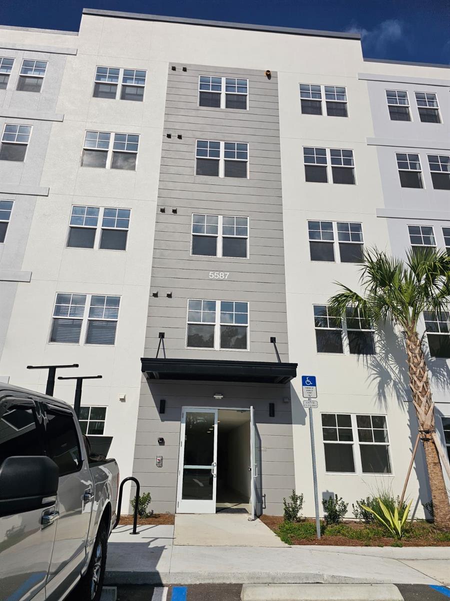5587 Millenia Park Blvd, FL