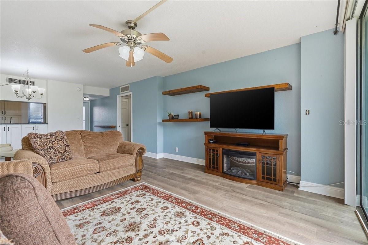 2616 Cove Cay Drive, FL