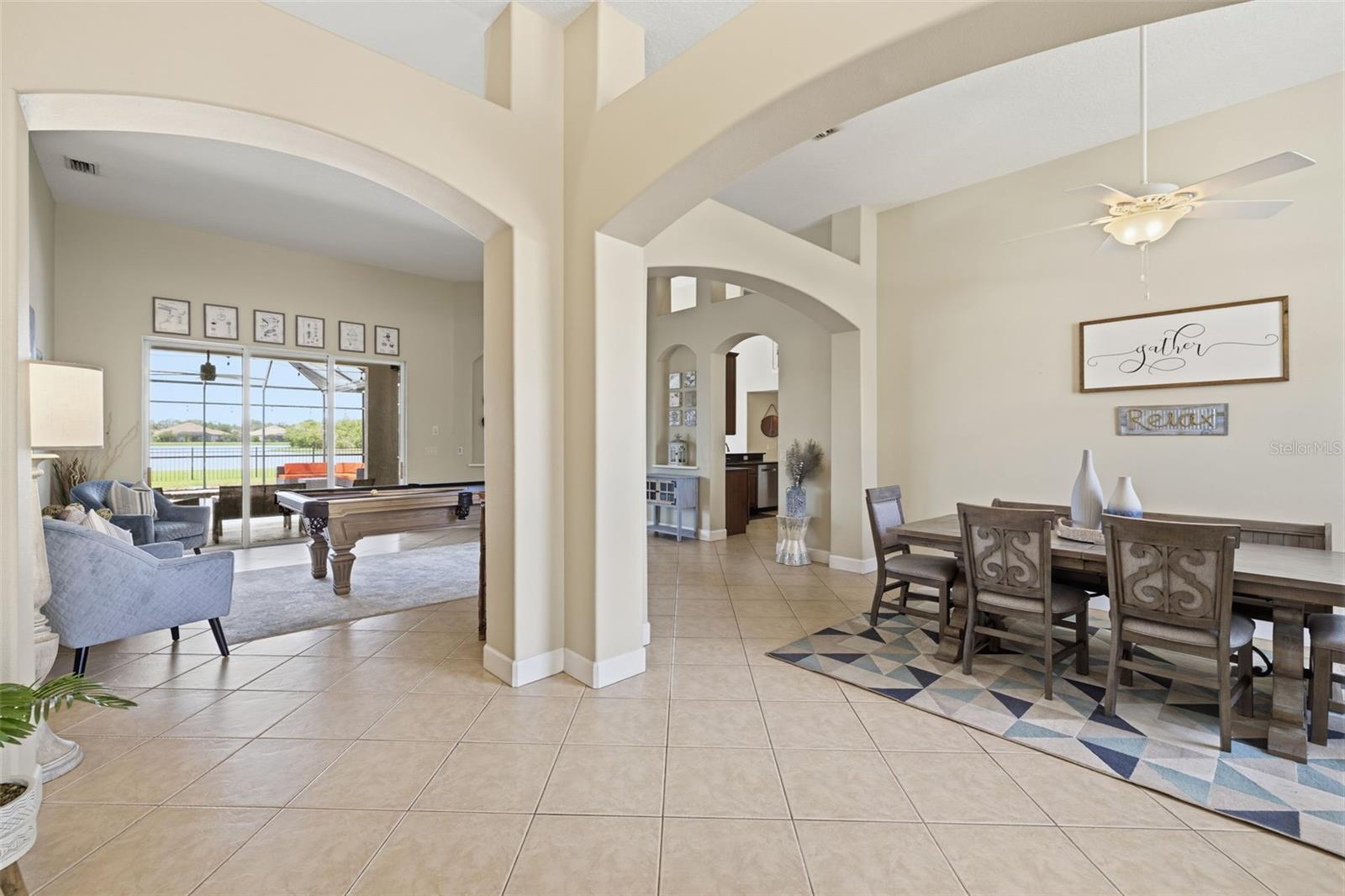 522 Country Meadows Way, FL
