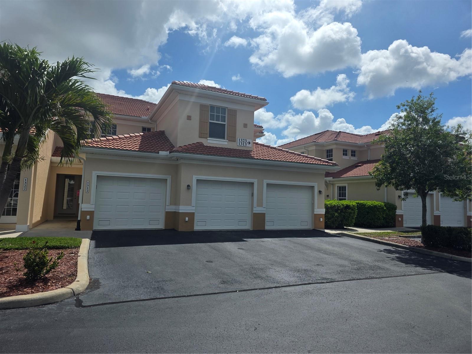 240 End Drive, FL
