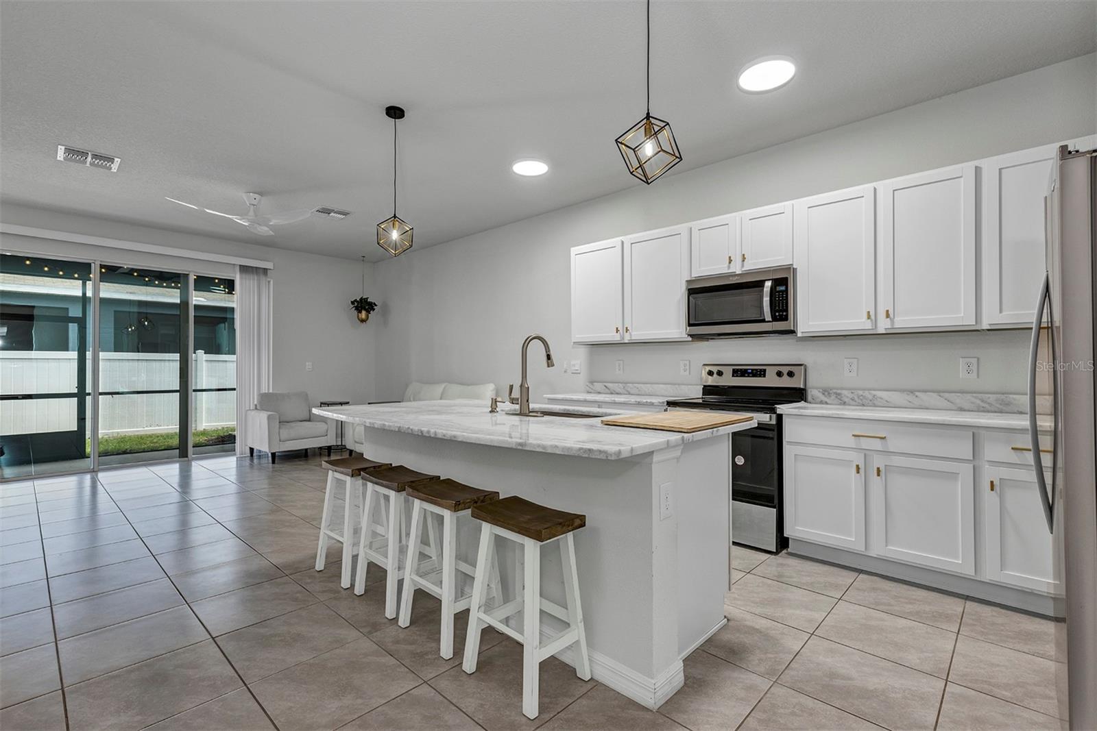 4015 Blue Banks Lane, FL