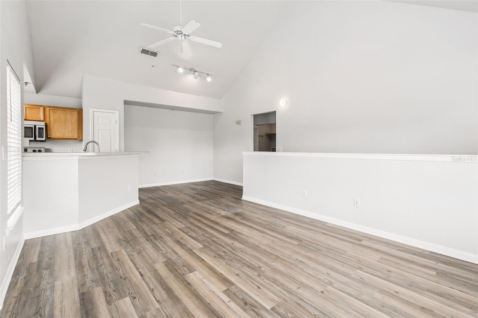 9141 Lee Vista Boulevard, FL