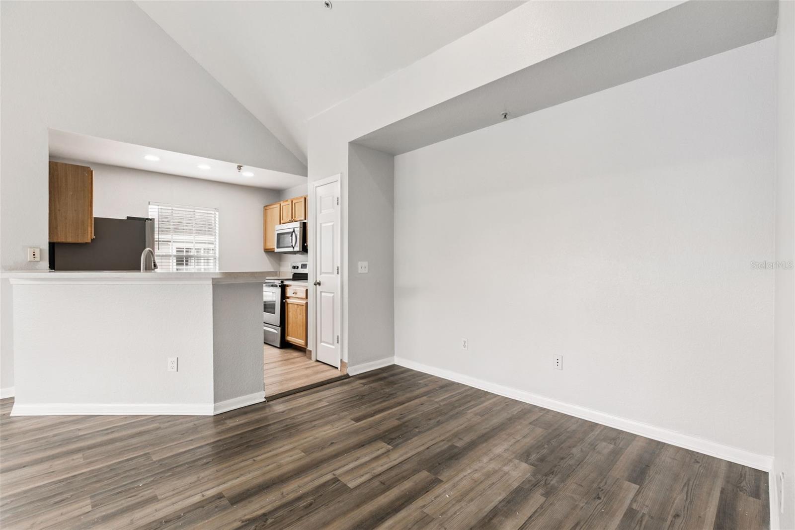 9141 Lee Vista Boulevard, FL