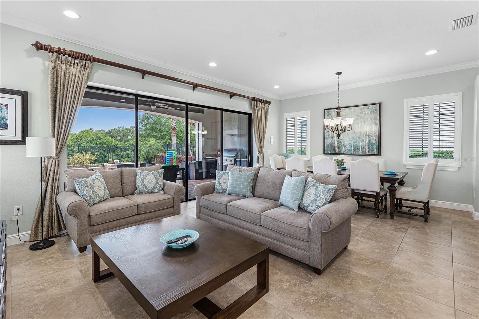 1097 Castle Pines Court, FL